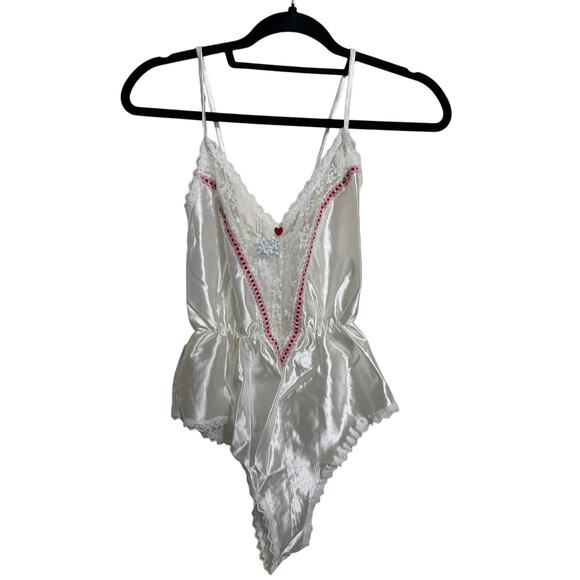 Vintage Lingerie One Piece Heart Lace Bodysuit Symmetry Fashions - Picture 1 of 3